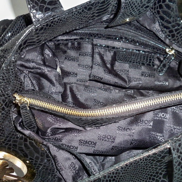 MICHAEL KORS Black Snakeskin Leather Shoulder Bag - Picture 5 of 5